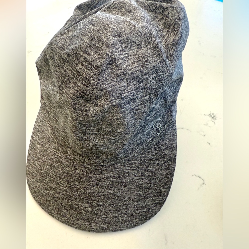 Lululemon hat